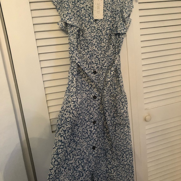 Dress - Picture 2 of 6